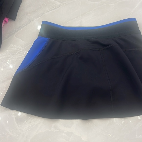 Stella McCarthy tennis skirt - Picture 2 of 3